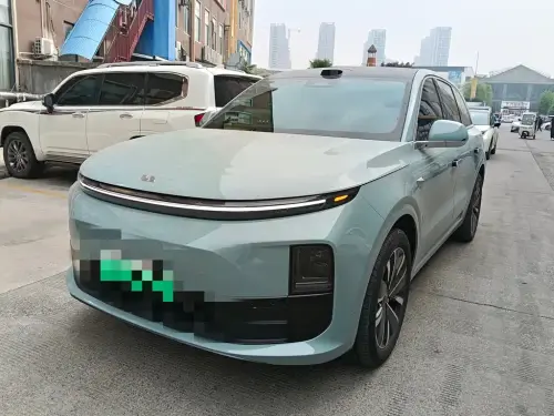 Li Auto L6, 2025