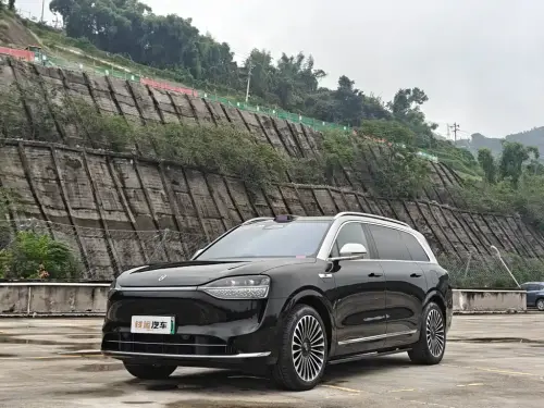 AITO M9, 2025