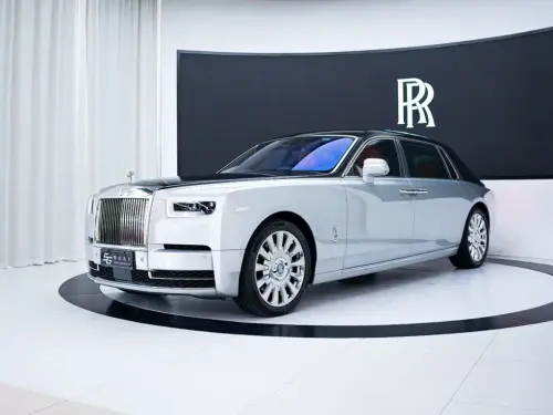 Rolls-Royce Phantom, 2022