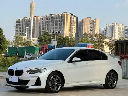 BMW 1-Series, 2021