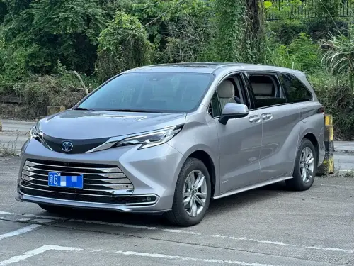 Toyota Sienna, 2024