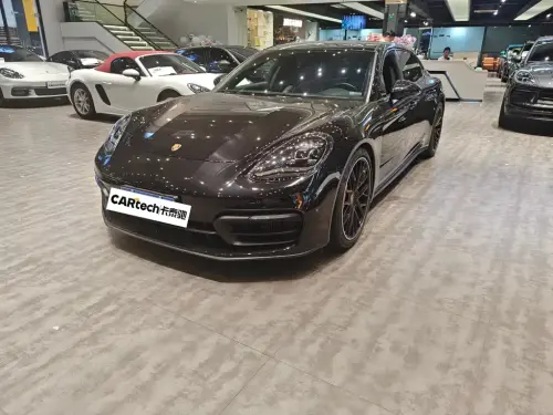 Porsche Panamera, 2021