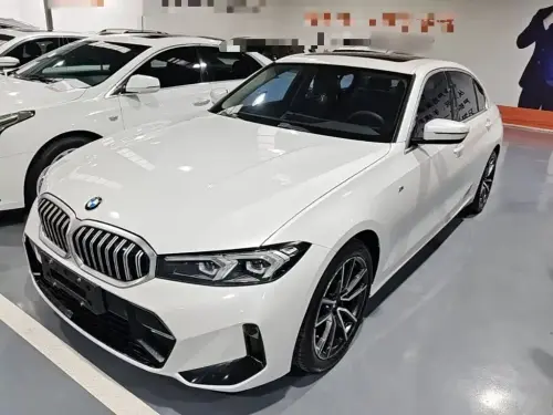 BMW 3-Series, 2023