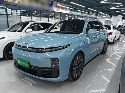 Li Auto L7, 2025