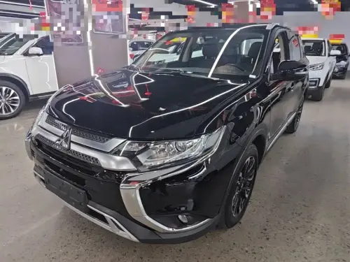 Mitsubishi Outlander, 2021