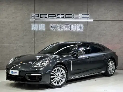 Porsche Panamera, 2022