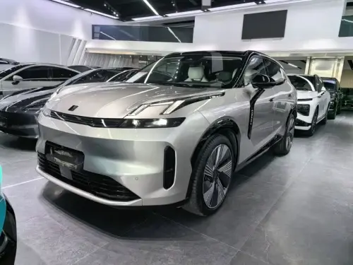 Lynk & Co 08, 2024