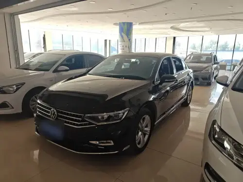 Volkswagen Magotan, 2025