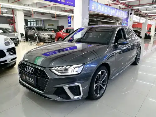 Audi A4, 2022