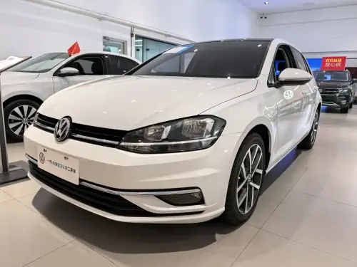 Volkswagen Golf, 2020
