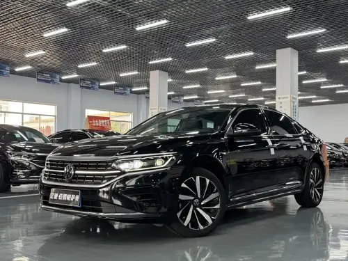 Volkswagen Passat, 2022