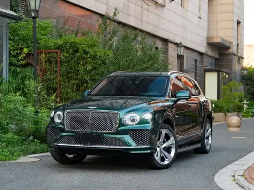 Bentley Bentayga, 2021