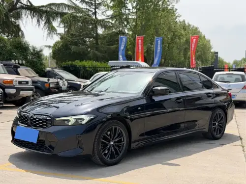 BMW 3-Series, 2023