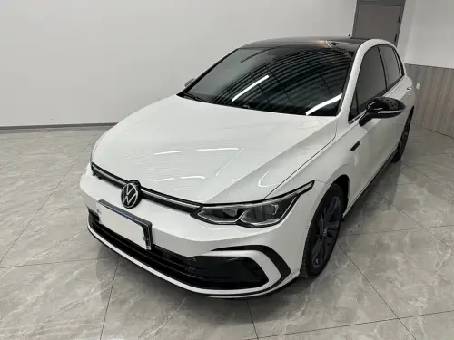 Volkswagen Golf, 2023