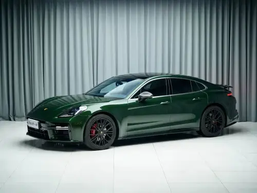 Porsche Panamera, 2024