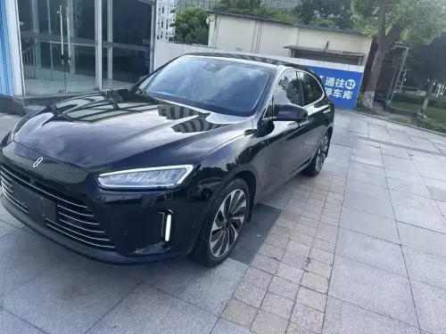 AITO M5, 2022
