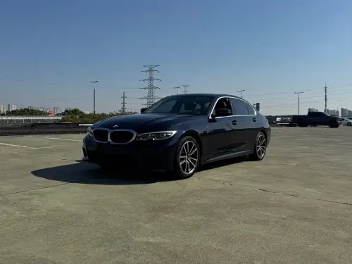 BMW 3-Series, 2022