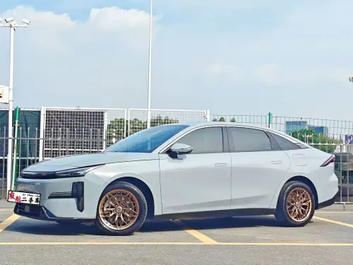 Geely Galaxy L6, 2024