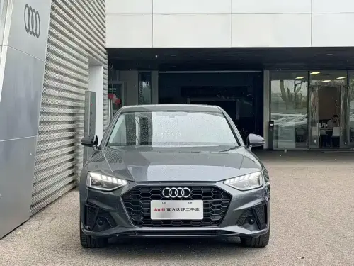 Audi A4, 2023