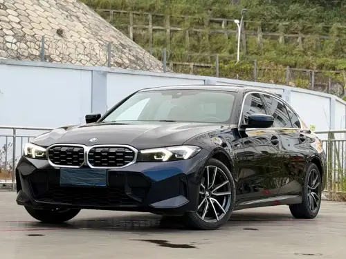 BMW 3-Series, 2023
