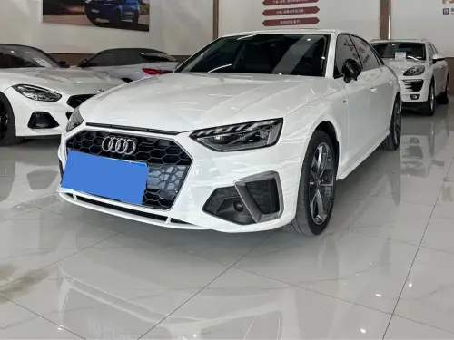 Audi A4, 2021