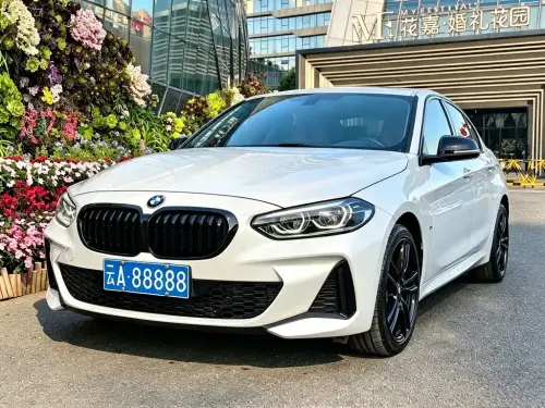 BMW 1-Series, 2023