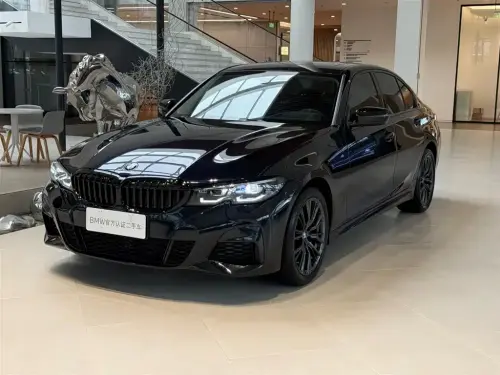 BMW 3-Series, 2021