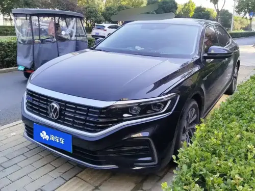 Volkswagen Passat, 2022