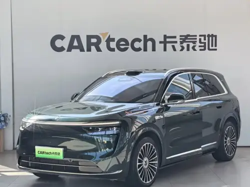 AITO M8, 2025