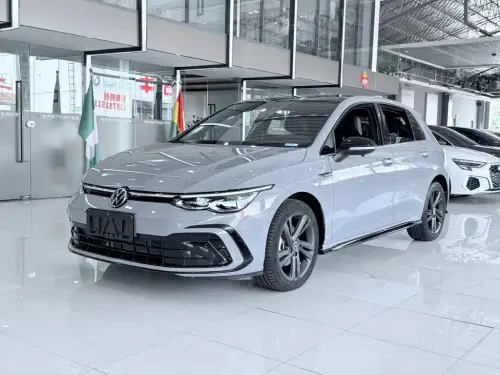 Volkswagen Golf, 2023