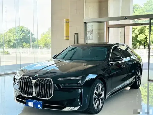 BMW 7-Series, 2023