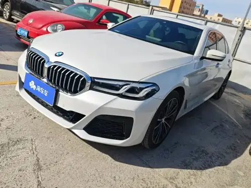 BMW 5-Series, 2023