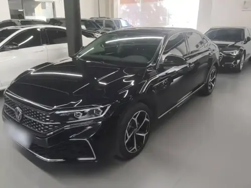 Volkswagen Passat, 2023