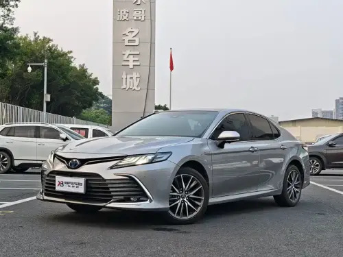 Toyota Camry, 2023