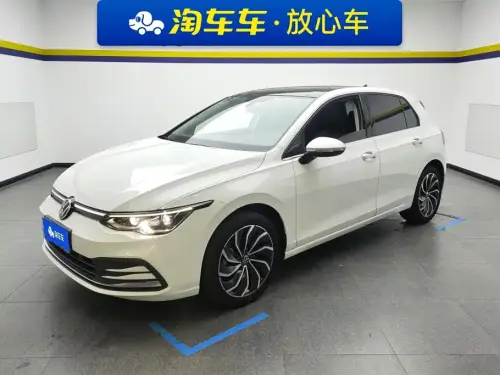 Volkswagen Golf, 2022