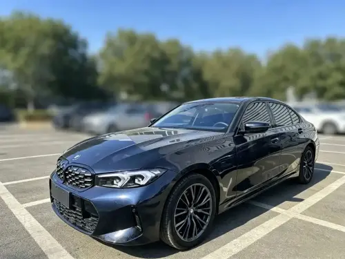 BMW 3-Series, 2023