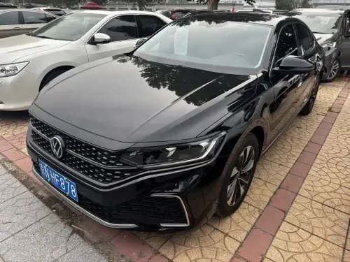 Volkswagen Passat, 2023