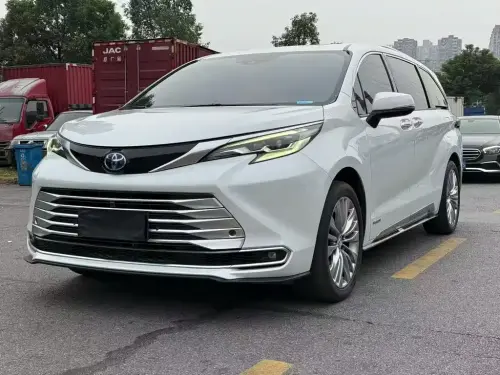 Toyota Sienna, 2022