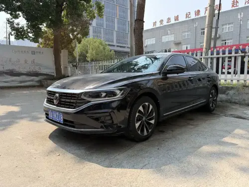 Volkswagen Passat, 2021