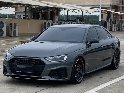 Audi A4, 2022