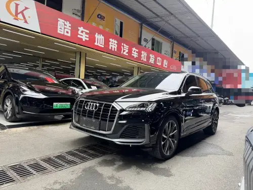 Audi Q7, 2023