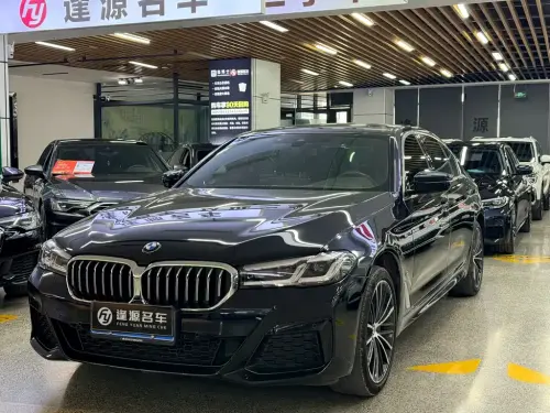 BMW 5-Series, 2023