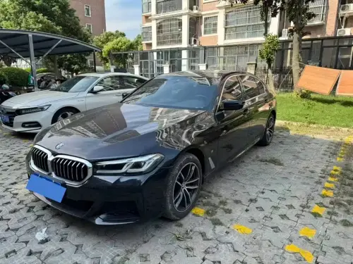 BMW 5-Series, 2022