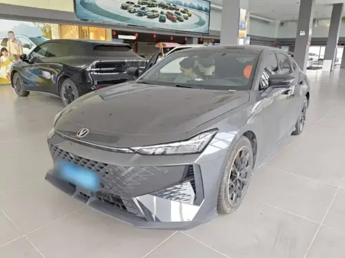Changan UNI-V, 2025