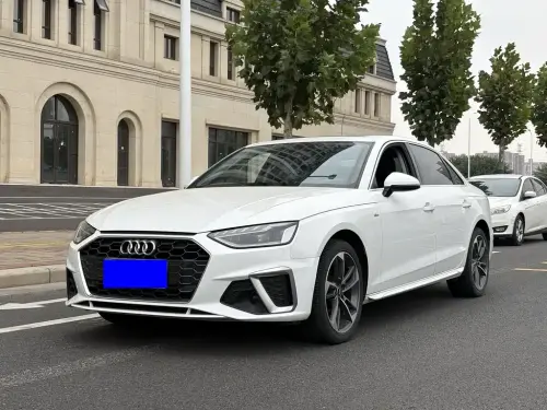Audi A4, 2021