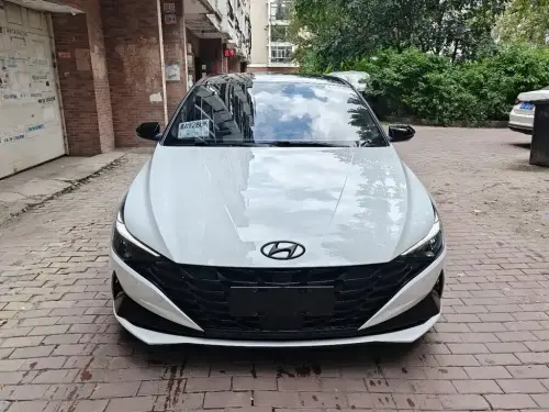 Hyundai Elantra, 2023
