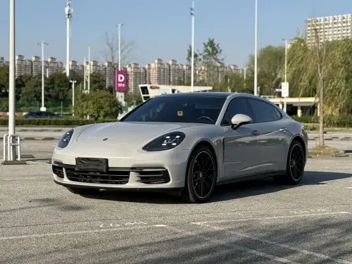 Porsche Panamera, 2020