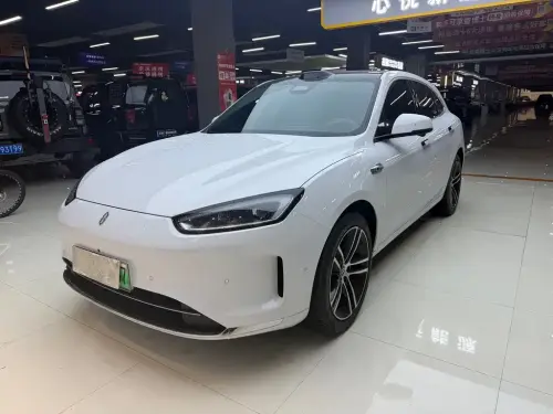AITO M5, 2025