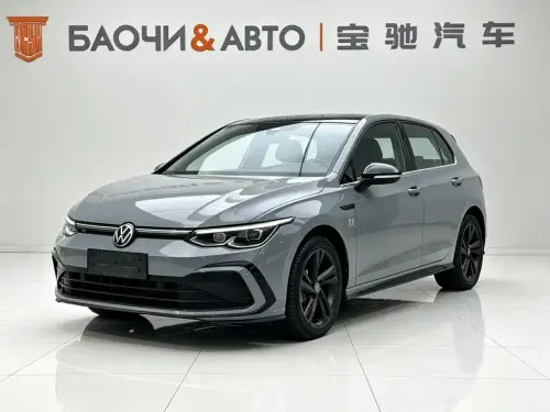 Volkswagen Golf, 2023