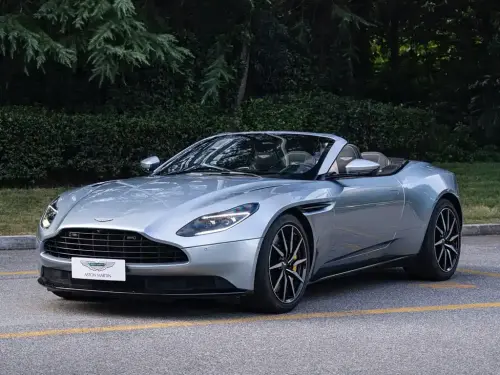 Aston Martin DB11, 2021